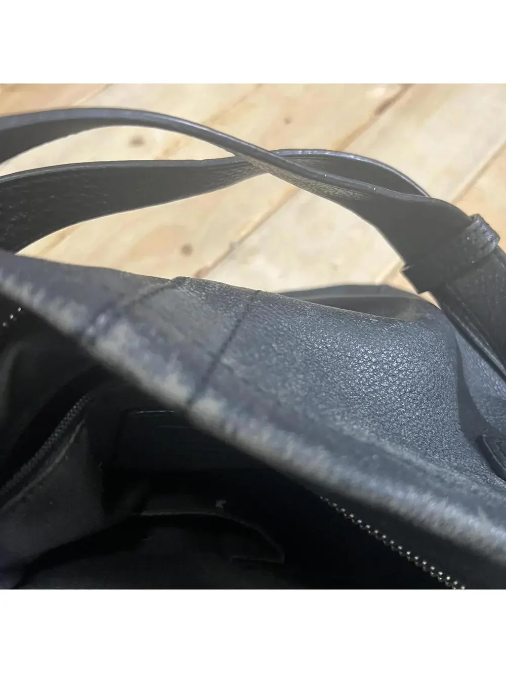 Coach Soho Black Leather Crossbody Bag Silver Logo Chain F19722